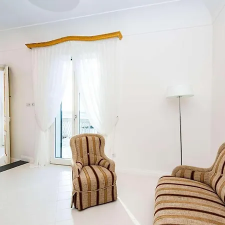 Residence Amalfi فيلة