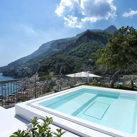 فيلة Residence Amalfi *